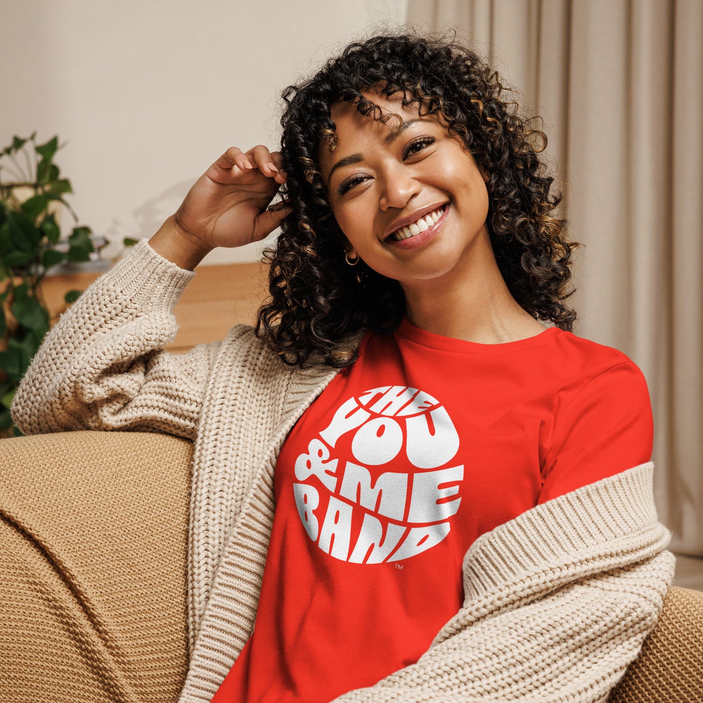 Women's Relaxed T-Shirt - Black logo
